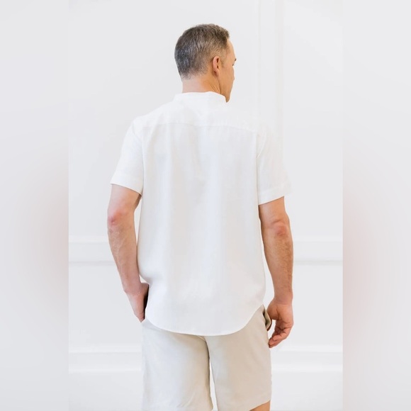 Cozy Earth Men's White Coastal Comfort Mock Neck Short Sleeve Button Down Sz L - Picture 4 of 10